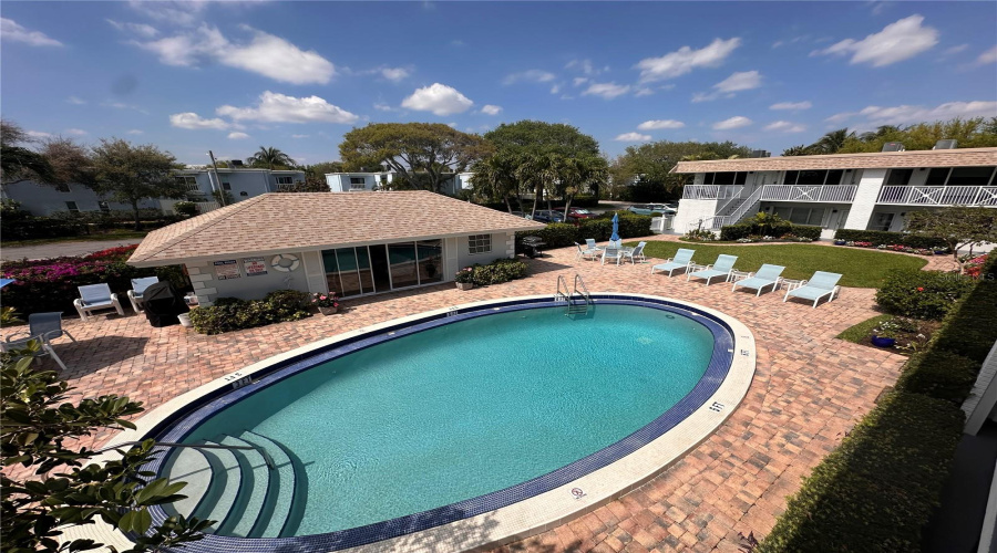 Delray Beach, Florida 33483, 2 Bedroom Bedrooms, ,1 Bathroombathrooms,Residential,For Sale,8Th,0,Mfrns1084091