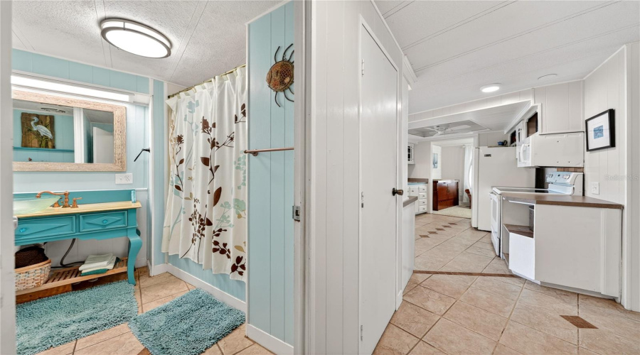 Tavares, Florida 32778, 2 Bedroom Bedrooms, ,2 Bathroombathrooms,Residential,For Sale,Todd,0,Mfrg5111601