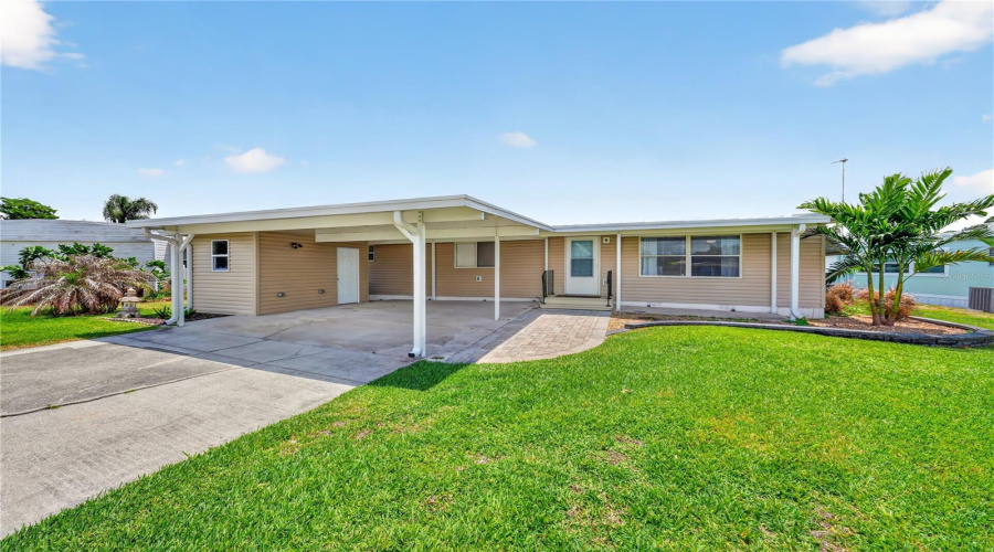 Tavares, Florida 32778, 2 Bedroom Bedrooms, ,2 Bathroombathrooms,Residential,For Sale,Todd,0,Mfrg5111601