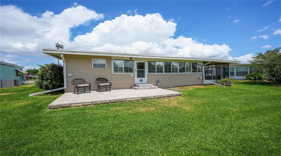 Tavares, Florida 32778, 2 Bedroom Bedrooms, ,2 Bathroombathrooms,Residential,For Sale,Todd,0,Mfrg5111601