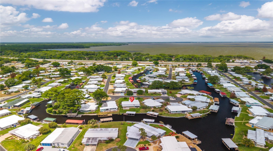 Tavares, Florida 32778, 2 Bedroom Bedrooms, ,2 Bathroombathrooms,Residential,For Sale,Todd,0,Mfrg5111601