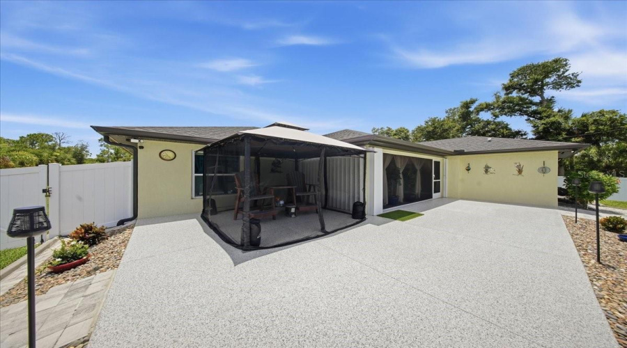 Port Charlotte, Florida 33948, 3 Bedroom Bedrooms, ,2 Bathroombathrooms,Residential,For Sale,Shirley,0,Mfrl4963267