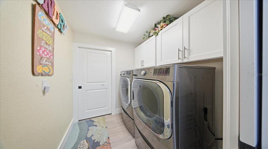 Port Charlotte, Florida 33948, 3 Bedroom Bedrooms, ,2 Bathroombathrooms,Residential,For Sale,Shirley,0,Mfrl4963267