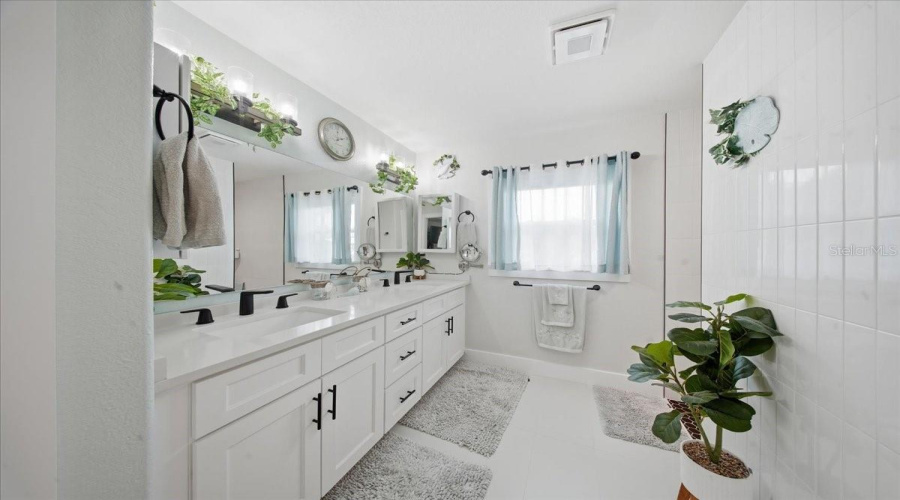 Port Charlotte, Florida 33948, 3 Bedroom Bedrooms, ,2 Bathroombathrooms,Residential,For Sale,Shirley,0,Mfrl4963267