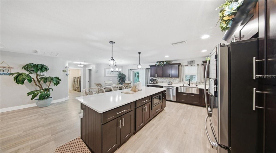 Port Charlotte, Florida 33948, 3 Bedroom Bedrooms, ,2 Bathroombathrooms,Residential,For Sale,Shirley,0,Mfrl4963267