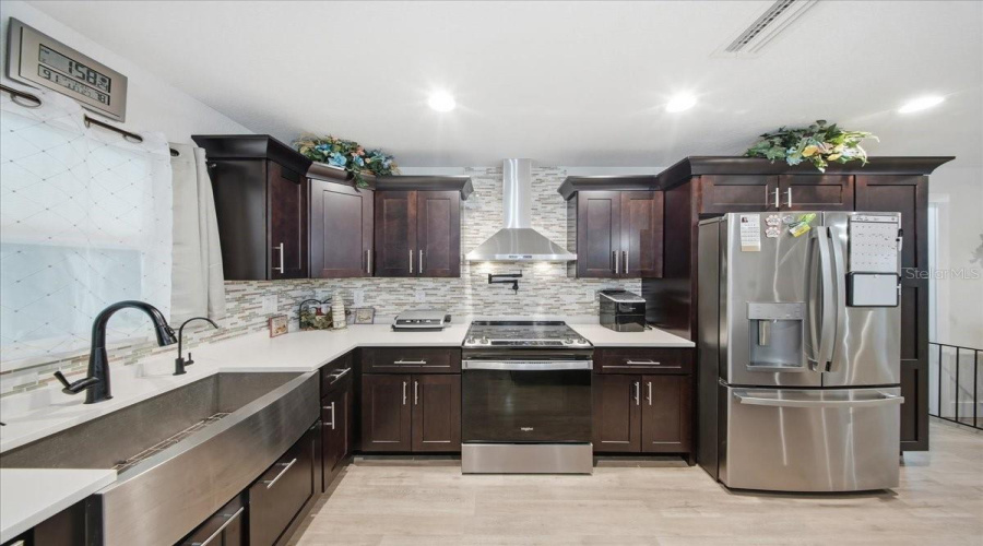 Port Charlotte, Florida 33948, 3 Bedroom Bedrooms, ,2 Bathroombathrooms,Residential,For Sale,Shirley,0,Mfrl4963267