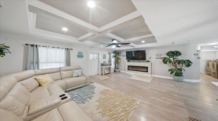 Port Charlotte, Florida 33948, 3 Bedroom Bedrooms, ,2 Bathroombathrooms,Residential,For Sale,Shirley,0,Mfrl4963267