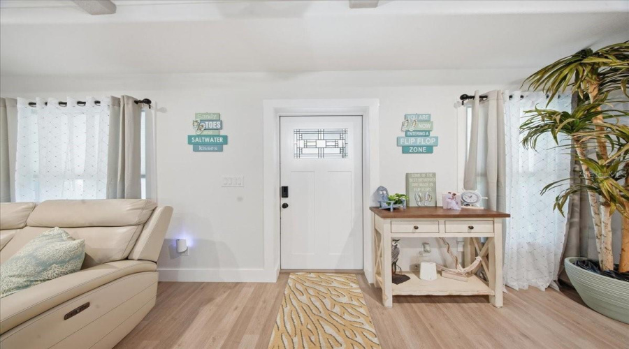 Port Charlotte, Florida 33948, 3 Bedroom Bedrooms, ,2 Bathroombathrooms,Residential,For Sale,Shirley,0,Mfrl4963267