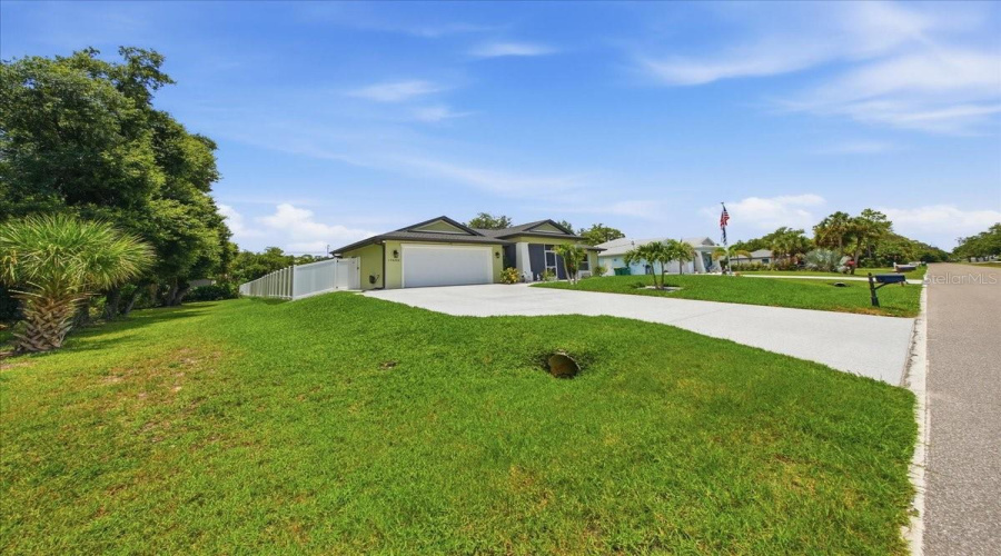 Port Charlotte, Florida 33948, 3 Bedroom Bedrooms, ,2 Bathroombathrooms,Residential,For Sale,Shirley,0,Mfrl4963267