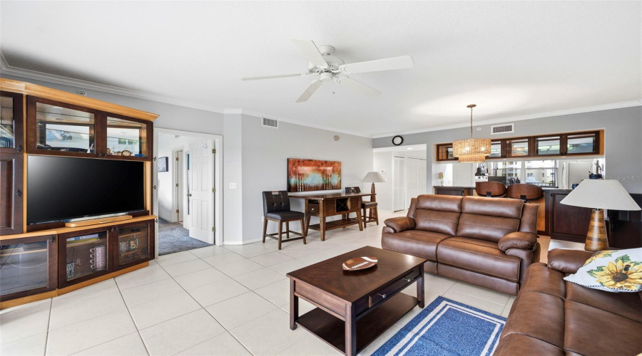 Largo, Florida 33771, 2 Bedroom Bedrooms, ,2 Bathroombathrooms,Residential,For Sale,Country Club,0,Mfrtb8525088
