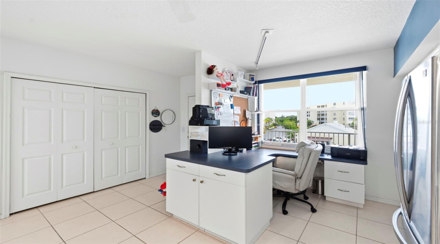 Largo, Florida 33771, 2 Bedroom Bedrooms, ,2 Bathroombathrooms,Residential,For Sale,Country Club,0,Mfrtb8525088