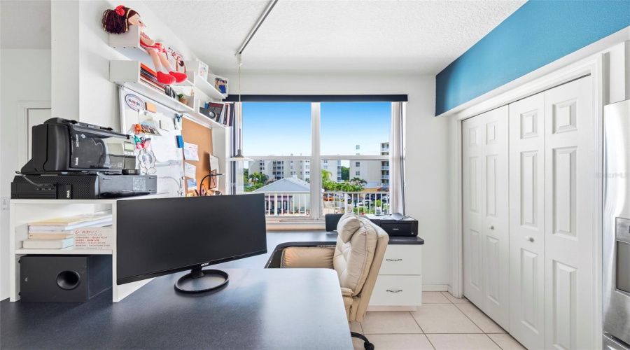 Largo, Florida 33771, 2 Bedroom Bedrooms, ,2 Bathroombathrooms,Residential,For Sale,Country Club,0,Mfrtb8525088