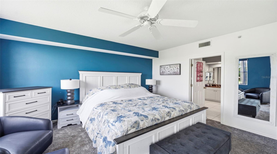 Largo, Florida 33771, 2 Bedroom Bedrooms, ,2 Bathroombathrooms,Residential,For Sale,Country Club,0,Mfrtb8525088