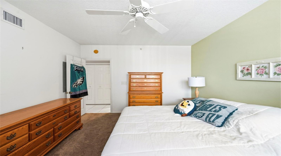 Largo, Florida 33771, 2 Bedroom Bedrooms, ,2 Bathroombathrooms,Residential,For Sale,Country Club,0,Mfrtb8525088