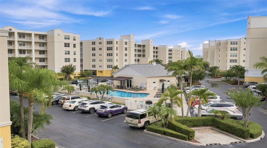 Largo, Florida 33771, 2 Bedroom Bedrooms, ,2 Bathroombathrooms,Residential,For Sale,Country Club,0,Mfrtb8525088