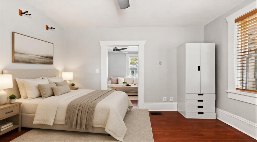 Tampa, Florida 33604, 3 Bedroom Bedrooms, ,1 Bathroombathrooms,Residential,For Sale,Henry,0,Mfrtb8511252