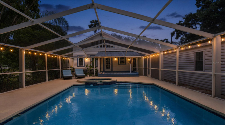 Tampa, Florida 33604, 3 Bedroom Bedrooms, ,1 Bathroombathrooms,Residential,For Sale,Henry,0,Mfrtb8511252