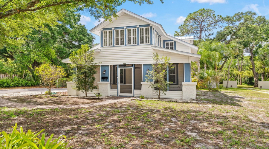 Tampa, Florida 33604, 3 Bedroom Bedrooms, ,1 Bathroombathrooms,Residential,For Sale,Henry,0,Mfrtb8511252