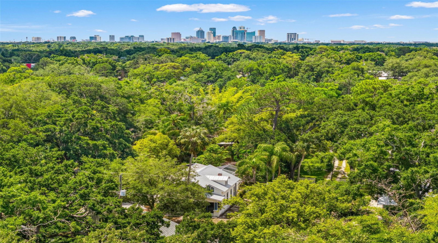 Tampa, Florida 33604, 3 Bedroom Bedrooms, ,1 Bathroombathrooms,Residential,For Sale,Henry,0,Mfrtb8511252