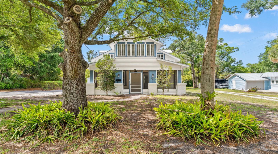 Tampa, Florida 33604, 3 Bedroom Bedrooms, ,1 Bathroombathrooms,Residential,For Sale,Henry,0,Mfrtb8511252