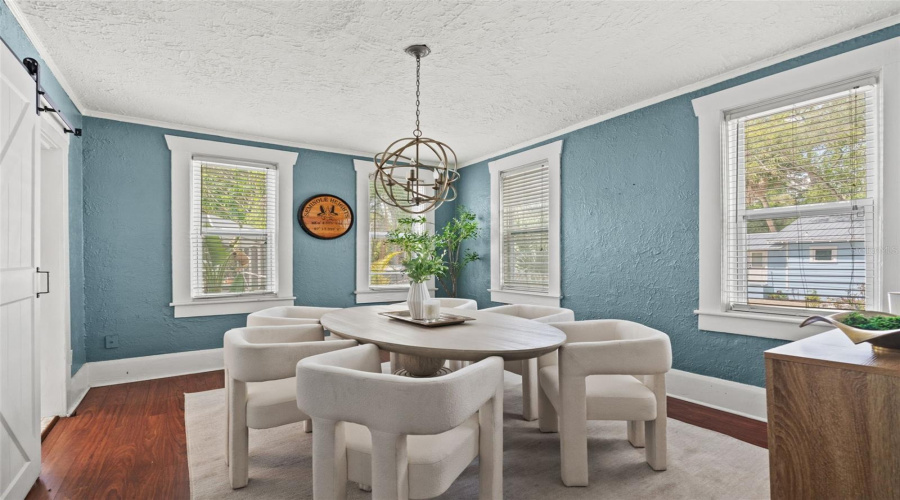 Tampa, Florida 33604, 3 Bedroom Bedrooms, ,1 Bathroombathrooms,Residential,For Sale,Henry,0,Mfrtb8511252
