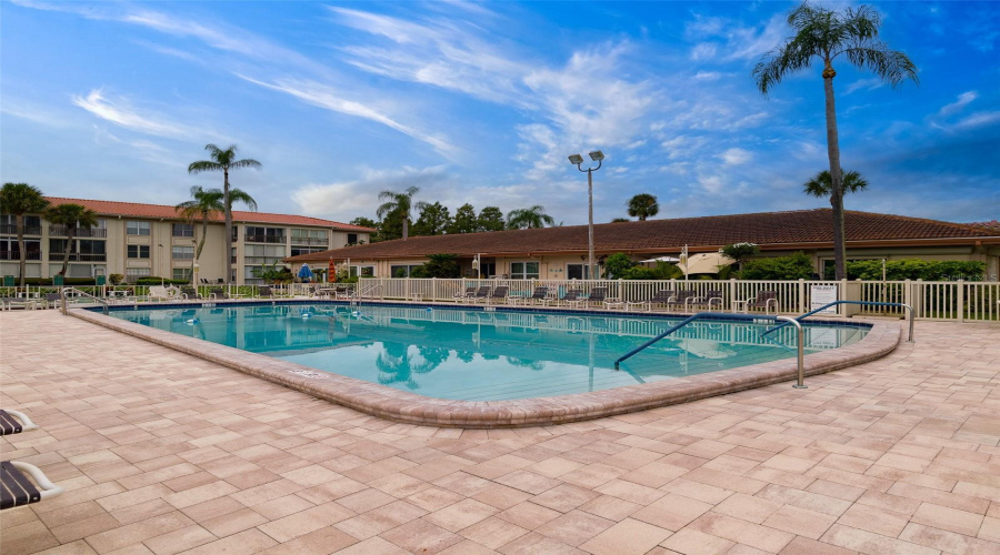 Clearwater, Florida 33764, 2 Bedroom Bedrooms, ,2 Bathroombathrooms,Residential,For Sale,Us Highway 19,0,Mfrtb8541869