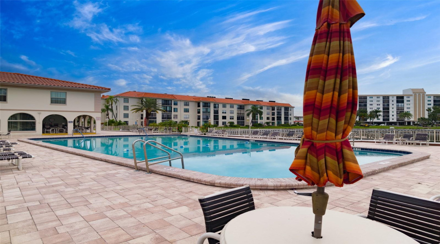Clearwater, Florida 33764, 2 Bedroom Bedrooms, ,2 Bathroombathrooms,Residential,For Sale,Us Highway 19,0,Mfrtb8541869
