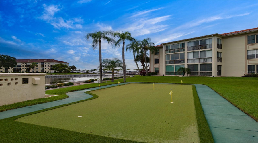 Clearwater, Florida 33764, 2 Bedroom Bedrooms, ,2 Bathroombathrooms,Residential,For Sale,Us Highway 19,0,Mfrtb8541869