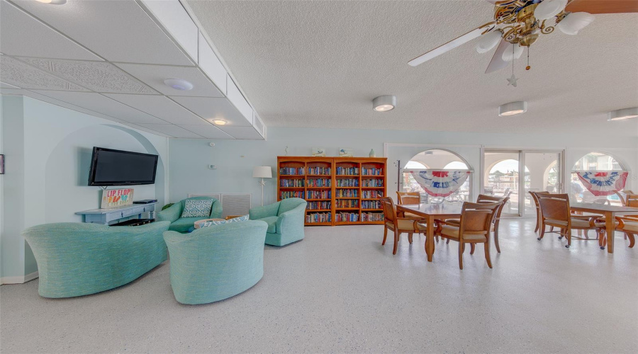 Clearwater, Florida 33764, 2 Bedroom Bedrooms, ,2 Bathroombathrooms,Residential,For Sale,Us Highway 19,0,Mfrtb8541869