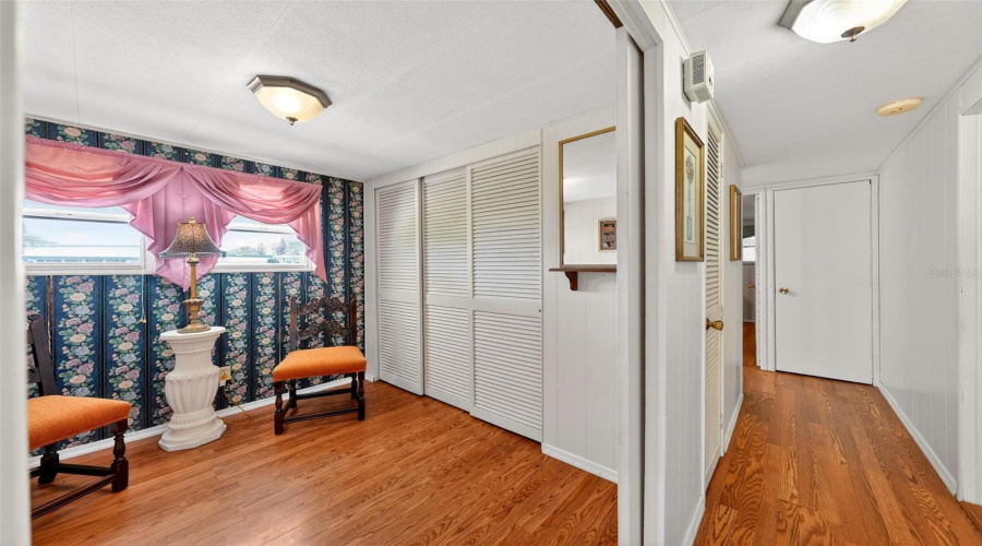 Tavares, Florida 32778, 3 Bedroom Bedrooms, ,2 Bathroombathrooms,Residential,For Sale,Howard,0,Mfrg5112594