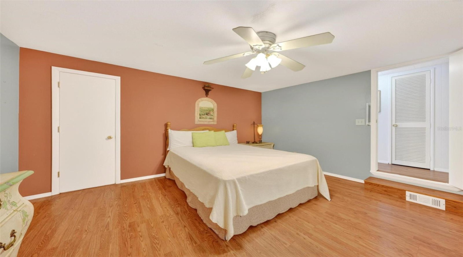 Tavares, Florida 32778, 3 Bedroom Bedrooms, ,2 Bathroombathrooms,Residential,For Sale,Howard,0,Mfrg5112594