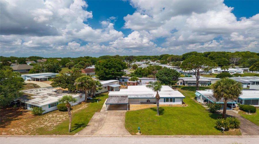 Tavares, Florida 32778, 3 Bedroom Bedrooms, ,2 Bathroombathrooms,Residential,For Sale,Howard,0,Mfrg5112594