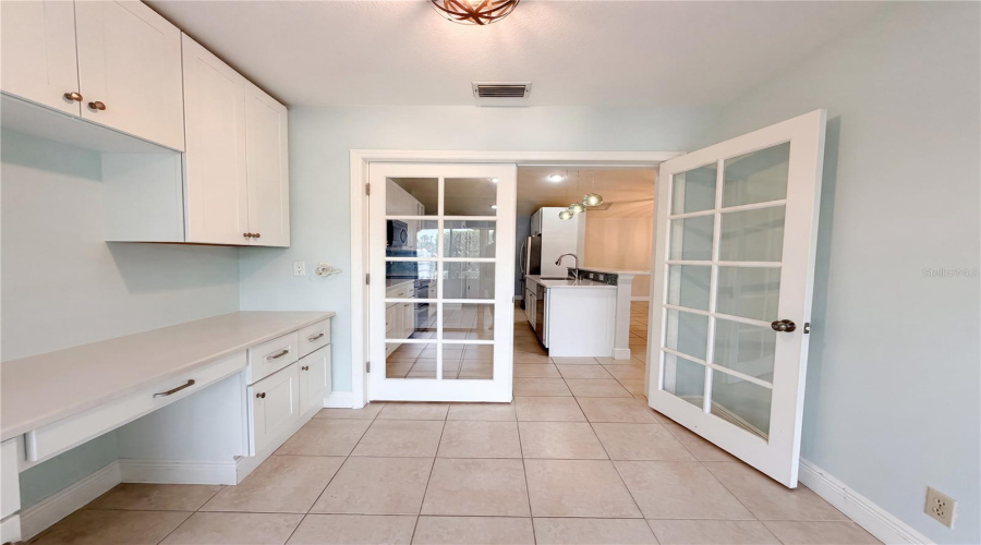 Bradenton, Florida 34210, 2 Bedroom Bedrooms, ,2 Bathroombathrooms,Residential,For Sale,61St Avenue,0,Mfro6412728