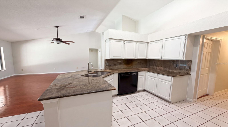 Lake Mary, Florida 32746, 4 Bedroom Bedrooms, ,2 Bathroombathrooms,Residential,For Sale,Sprucewood,0,Mfro6426839