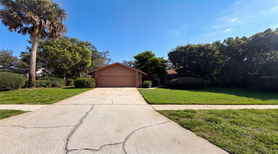 Lake Mary, Florida 32746, 4 Bedroom Bedrooms, ,2 Bathroombathrooms,Residential,For Sale,Sprucewood,0,Mfro6426839