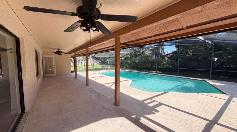 Lake Mary, Florida 32746, 4 Bedroom Bedrooms, ,2 Bathroombathrooms,Residential,For Sale,Sprucewood,0,Mfro6426839