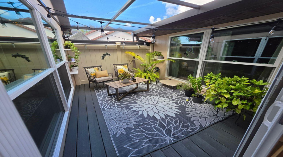 Tampa, Florida 33635, 3 Bedroom Bedrooms, ,2 Bathroombathrooms,Residential,For Sale,Silvermill,0,Mfrtb8539438