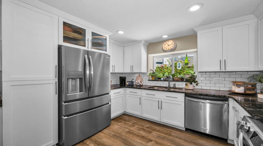 Tampa, Florida 33635, 3 Bedroom Bedrooms, ,2 Bathroombathrooms,Residential,For Sale,Silvermill,0,Mfrtb8539438