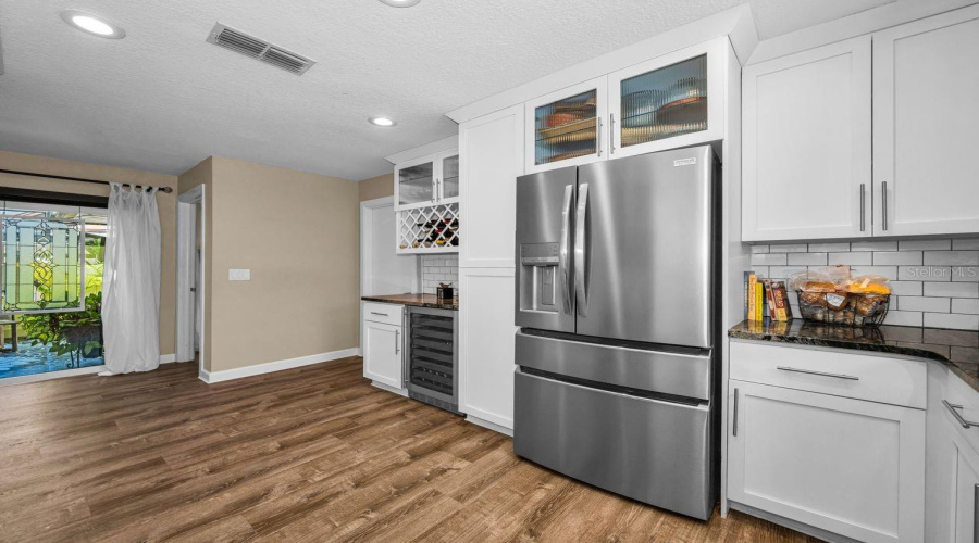Tampa, Florida 33635, 3 Bedroom Bedrooms, ,2 Bathroombathrooms,Residential,For Sale,Silvermill,0,Mfrtb8539438