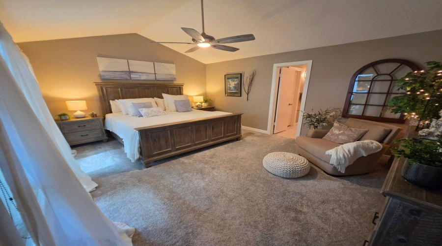 Tampa, Florida 33635, 3 Bedroom Bedrooms, ,2 Bathroombathrooms,Residential,For Sale,Silvermill,0,Mfrtb8539438
