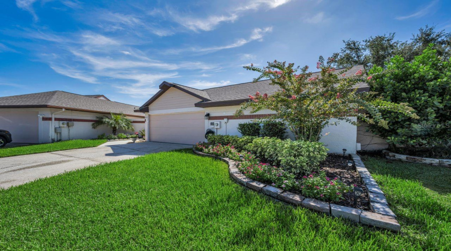 Tampa, Florida 33635, 3 Bedroom Bedrooms, ,2 Bathroombathrooms,Residential,For Sale,Silvermill,0,Mfrtb8539438