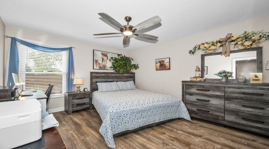 Tampa, Florida 33635, 3 Bedroom Bedrooms, ,2 Bathroombathrooms,Residential,For Sale,Silvermill,0,Mfrtb8539438