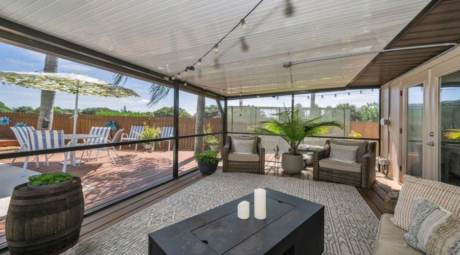 Tampa, Florida 33635, 3 Bedroom Bedrooms, ,2 Bathroombathrooms,Residential,For Sale,Silvermill,0,Mfrtb8539438