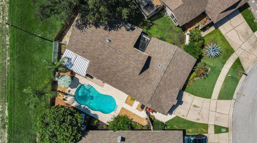 Tampa, Florida 33635, 3 Bedroom Bedrooms, ,2 Bathroombathrooms,Residential,For Sale,Silvermill,0,Mfrtb8539438