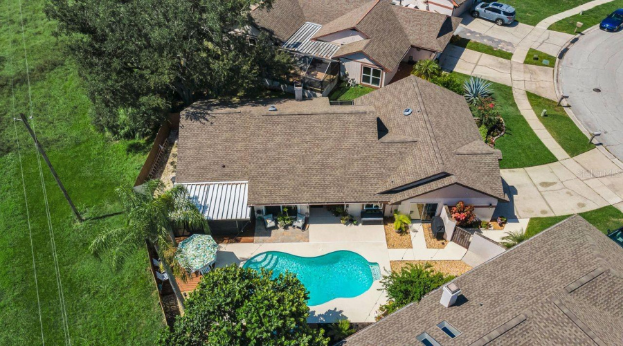 Tampa, Florida 33635, 3 Bedroom Bedrooms, ,2 Bathroombathrooms,Residential,For Sale,Silvermill,0,Mfrtb8539438