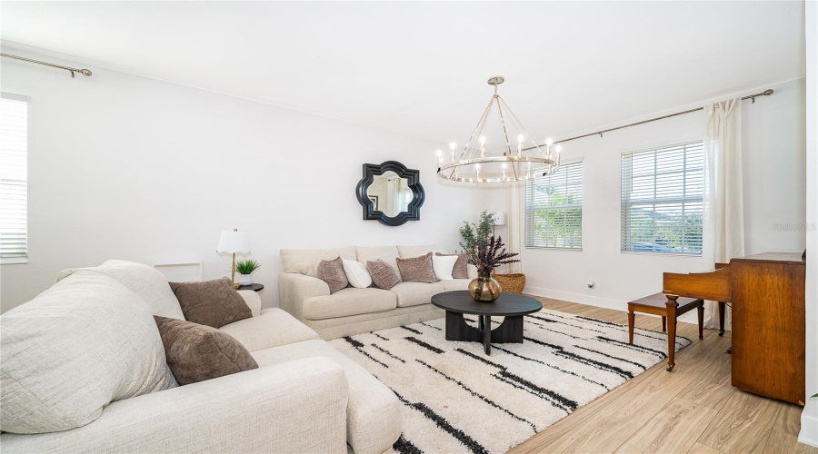Kissimmee, Florida 34758, 5 Bedroom Bedrooms, ,3 Bathroombathrooms,Residential,For Sale,Marcos,0,Mfrs5154422