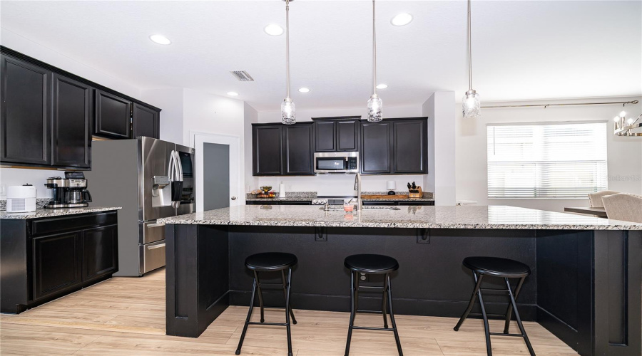 Kissimmee, Florida 34758, 5 Bedroom Bedrooms, ,3 Bathroombathrooms,Residential,For Sale,Marcos,0,Mfrs5154422