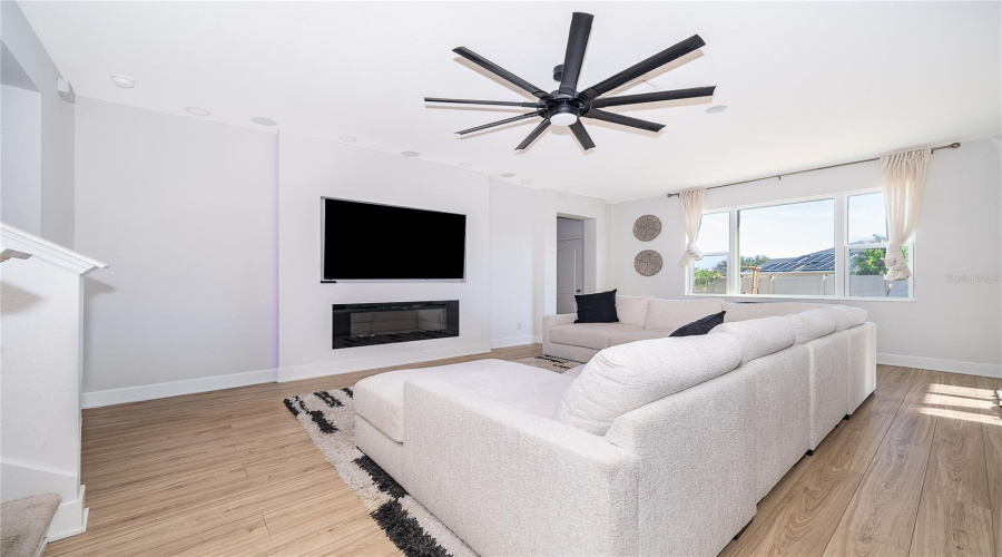 Kissimmee, Florida 34758, 5 Bedroom Bedrooms, ,3 Bathroombathrooms,Residential,For Sale,Marcos,0,Mfrs5154422