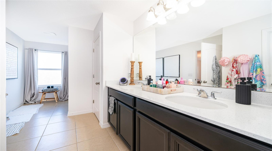 Kissimmee, Florida 34758, 5 Bedroom Bedrooms, ,3 Bathroombathrooms,Residential,For Sale,Marcos,0,Mfrs5154422