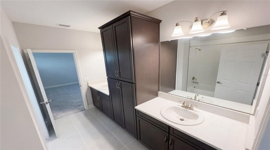 San Antonio, Florida 33576, 5 Bedroom Bedrooms, ,4 Bathroombathrooms,Residential,For Sale,Rustic Timber,0,Mfro6391275